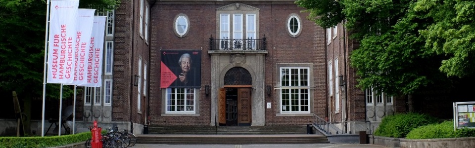 $galleryItem->description