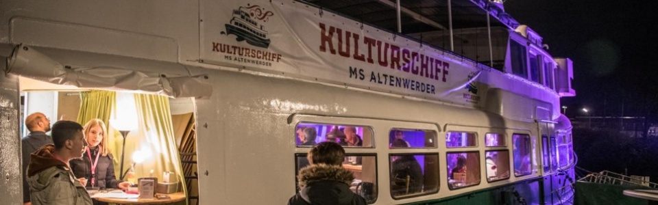 $galleryItem->description