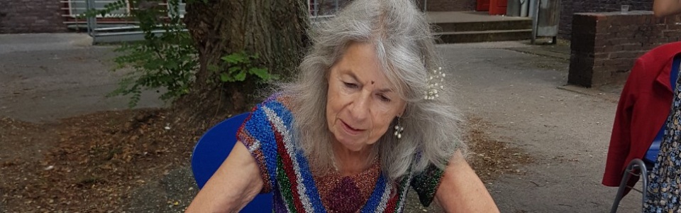 $galleryItem->description