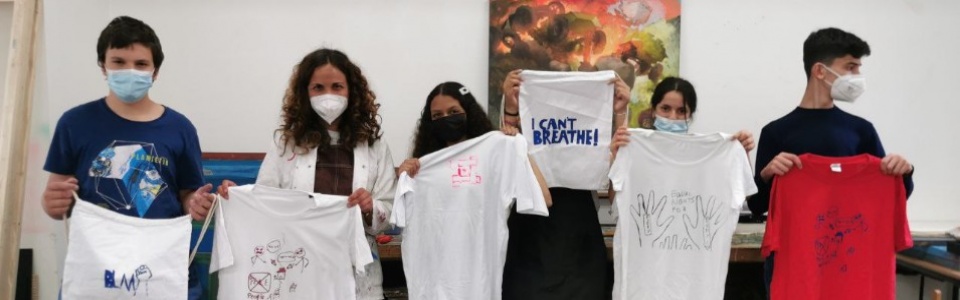 $galleryItem->description