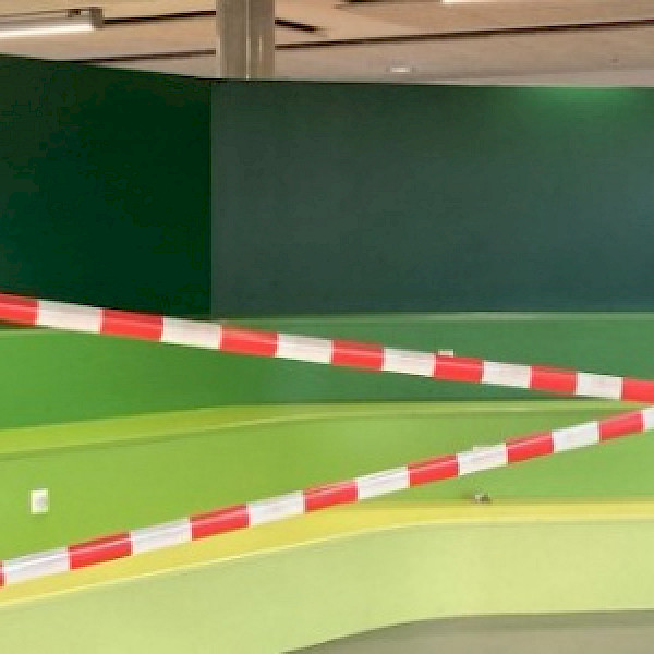 Create D I S T A N C E !