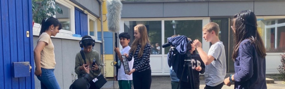 $galleryItem->description